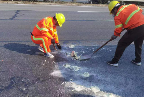嘉定公路下沉注浆加固